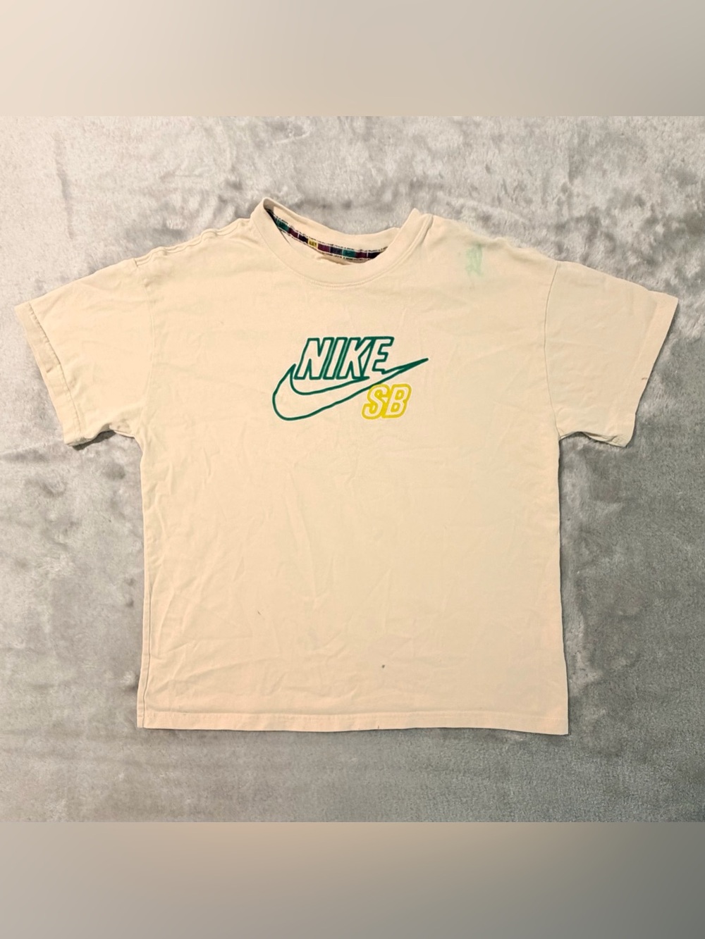 Nike SB | Youth Loose Fit Short Sleeve T-Shirt | Tan | Size XL